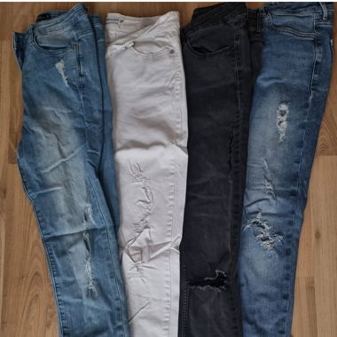 4 pantalons Taille M