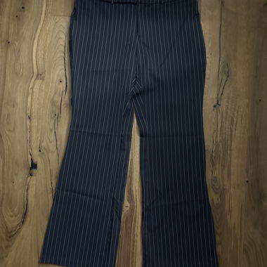 Pantaloni a righe sottili grigi