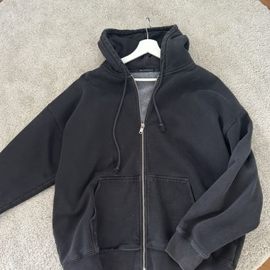 Brandy Melville Zipper