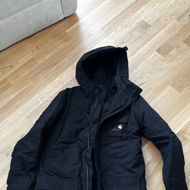 Black Carharrt parka 