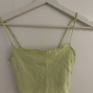 Pastellgrünes Croptop  