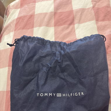 Tommy Hilfiger Umhängetasche Modell „TIMELESS“