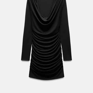 Robe noire drapée à manches longues