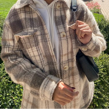 Oversized checked shirt-jacket – autumn