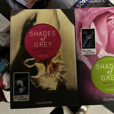 Shades of Grey Bücher