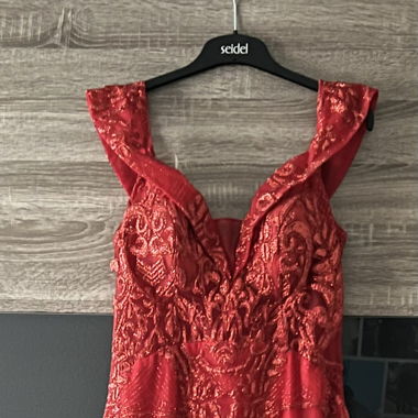 Abendkleid mit Schleier