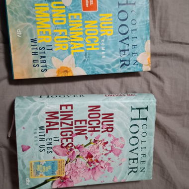 Colleen Hoover book set “Nur noch ein einziges Mal”