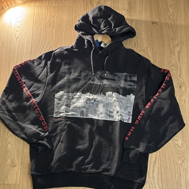BLACK HOODIE