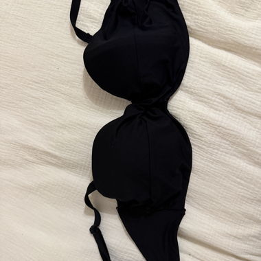 Top da costume da bagno nero