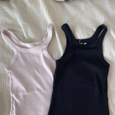 set mit zwei tanktops