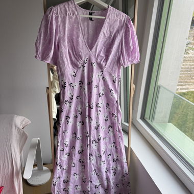 Abito midi floreale lilla