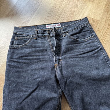 Jeans denim vintage gris foncé / noir