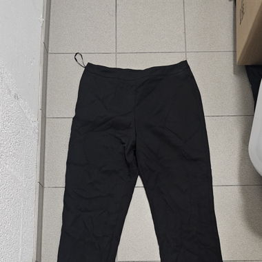 Pantalon noir simple 