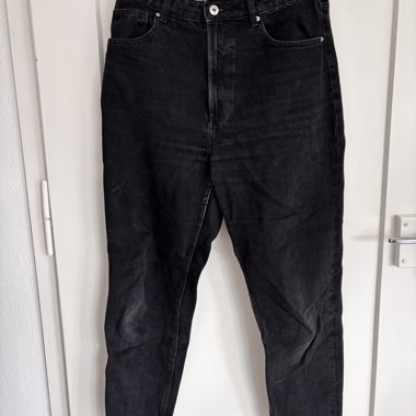 Jeans Mom Bershka neri, 40