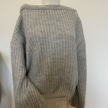 Grey chunky knit sweater