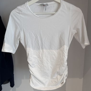 shapping t-shirt