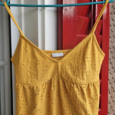 Gelbes Top