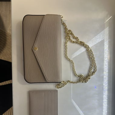 Louis Vuitton Pochette Félicie 