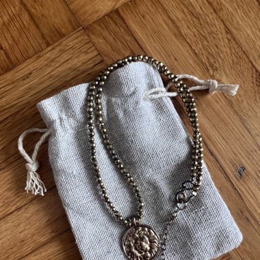 Kette mit Löweanhanger