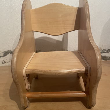 Chaise pour enfant, deux hauteurs.