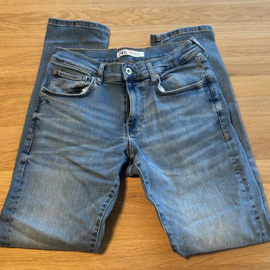 Jeans Zara (come nuovo)