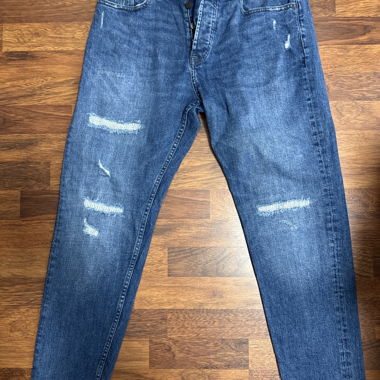 Tapered Jeans