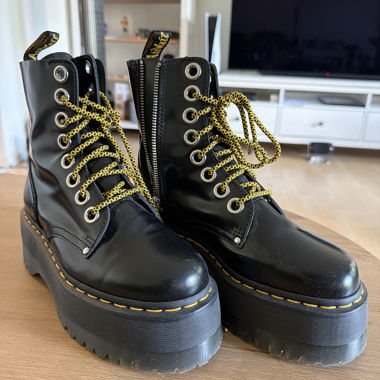 Stivaletti alla caviglia con piattaforma neri Dr. Martens