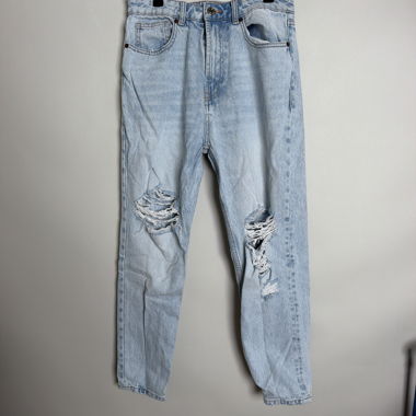 Jeans Zara con look Destroyed EU 40