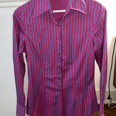 Camicia rosa e blu