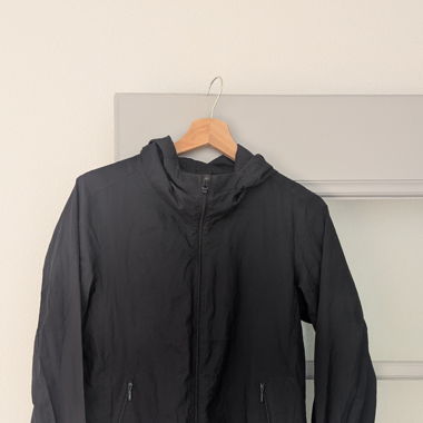 Uniqlo windbreaker
