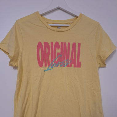 Levis t shirt
