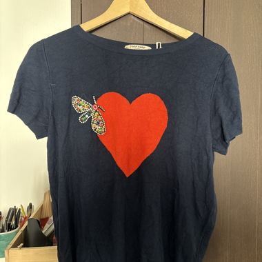 T-shirt blu navy cuore