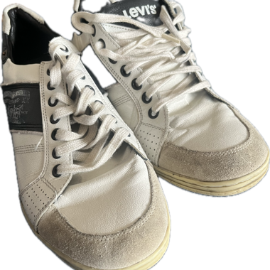 Baskets Levi’s – Homme – Taille 41 (US 8.5 / UK 7)