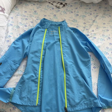 Reebok Sportjacke hellblau XS