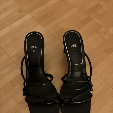 Talons noirs Zara 