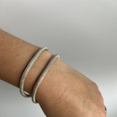 Armbänder weiss-silber