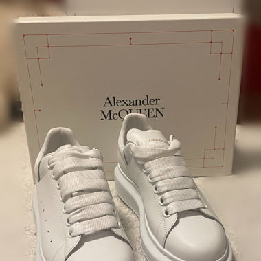 Alexander McQueen Sneaker