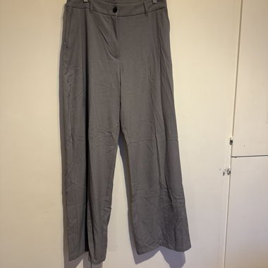 Pantaloni da completo dritti CLOCKHOUSE grigi