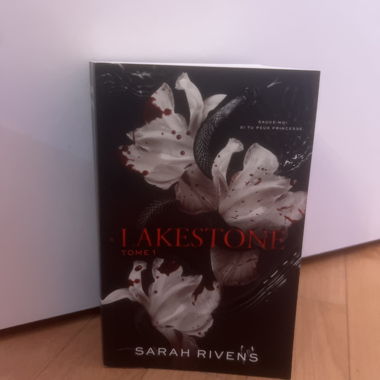 Livre Lakestone Tome 1 Sarah Rivens