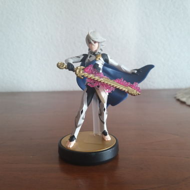 Corrin Nintendo amiibo Figur