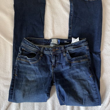 Jeans mit niedriger Leibhöhe