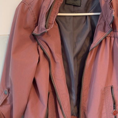 Only Regenjacke Gr. S Rosa - Ideal für den Herbst!