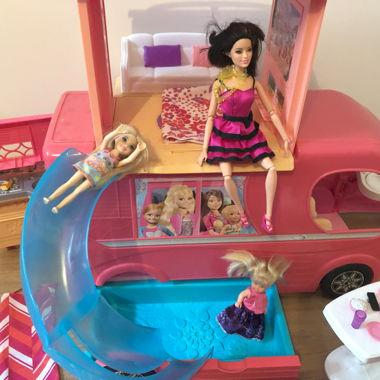 Barbie camper