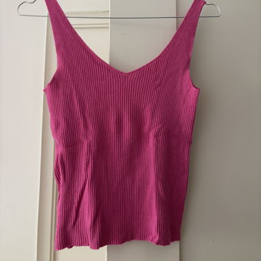 Pink ribbed tank top