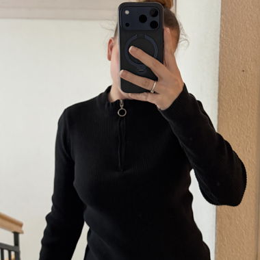 T-shirt côtelé noir à fermeture éclair