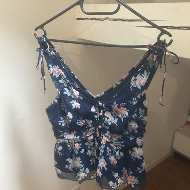 Blumiges Top Abercrombie & Fitch XS
