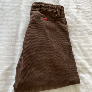 Jeans Levi’s Ribcage a gamba larga in velluto
