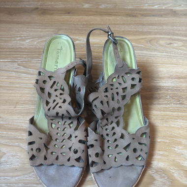 Sandali Tamaris con zeppa
