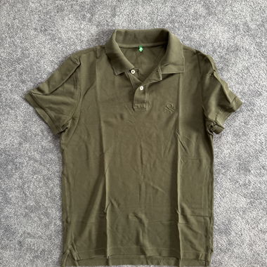 Olive Polo mit kurzen Ärmeln, Benetton, Grösse M