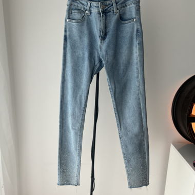 Jeans con strass